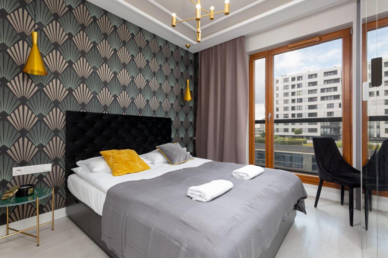City Center Apartments Grzybowska With Parking By Noclegi Renters Warszawa Zewnętrze zdjęcie